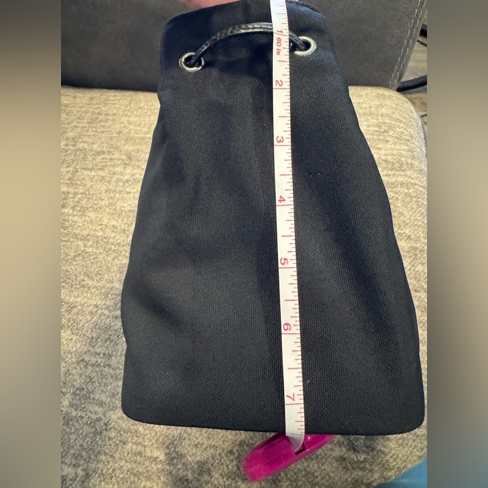 Gucci Authentic Black Nylon Drawstring Pouch w/Leather Handle & Silver Hardware - Picture 10 of 11